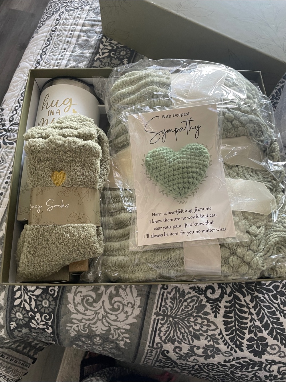 Hug In A Box Decorative Gift Box - Olive Green - Picture 3 of 4